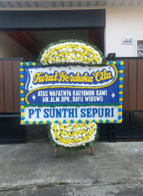 Papan Bunga Duka di Senayang
