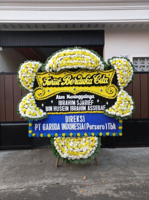 Papan Bunga Duka di Senayang